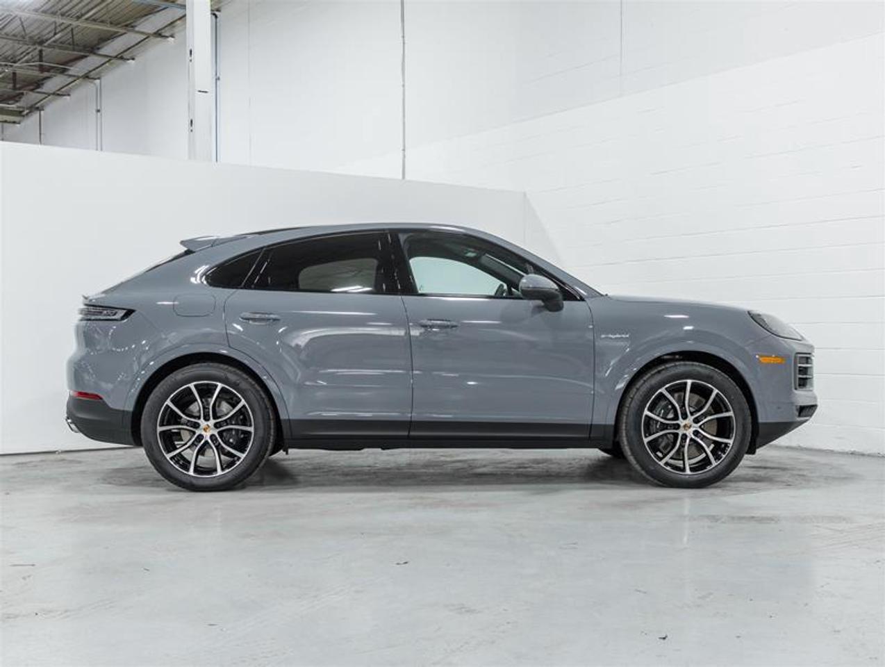 2026 Porsche Cayenne  Photo