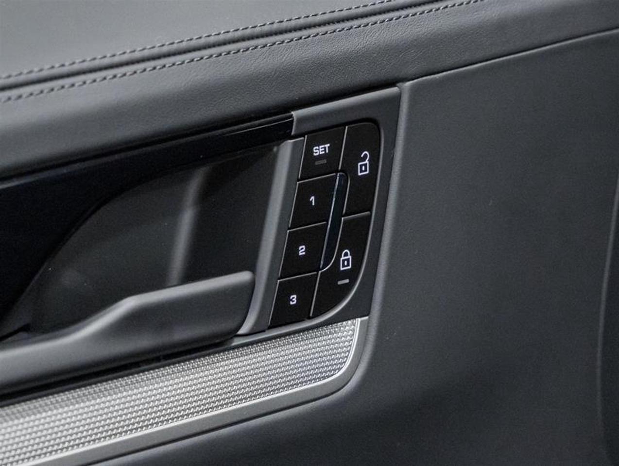2026 Porsche Cayenne  Photo