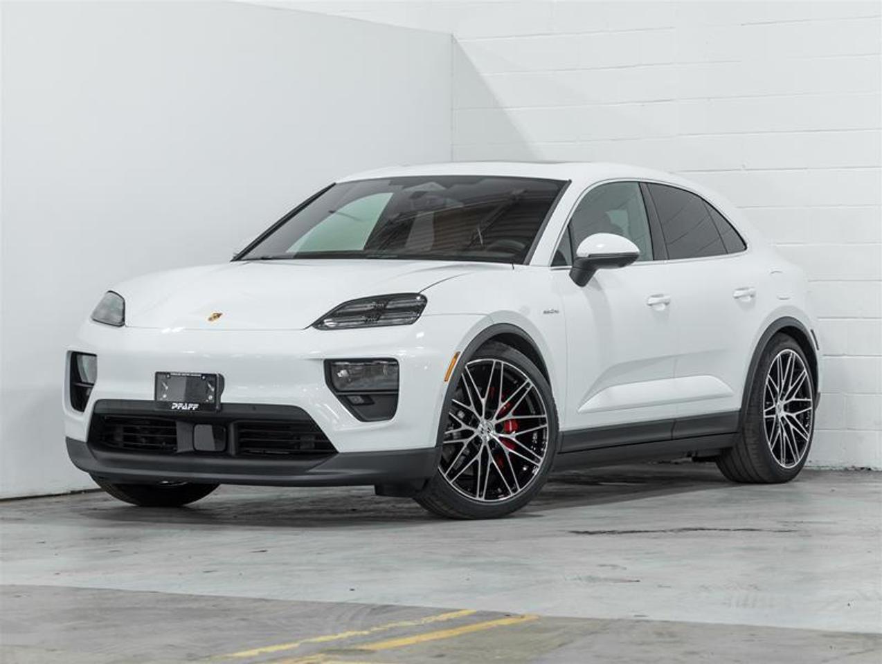 2026 Porsche Macan  Photo0