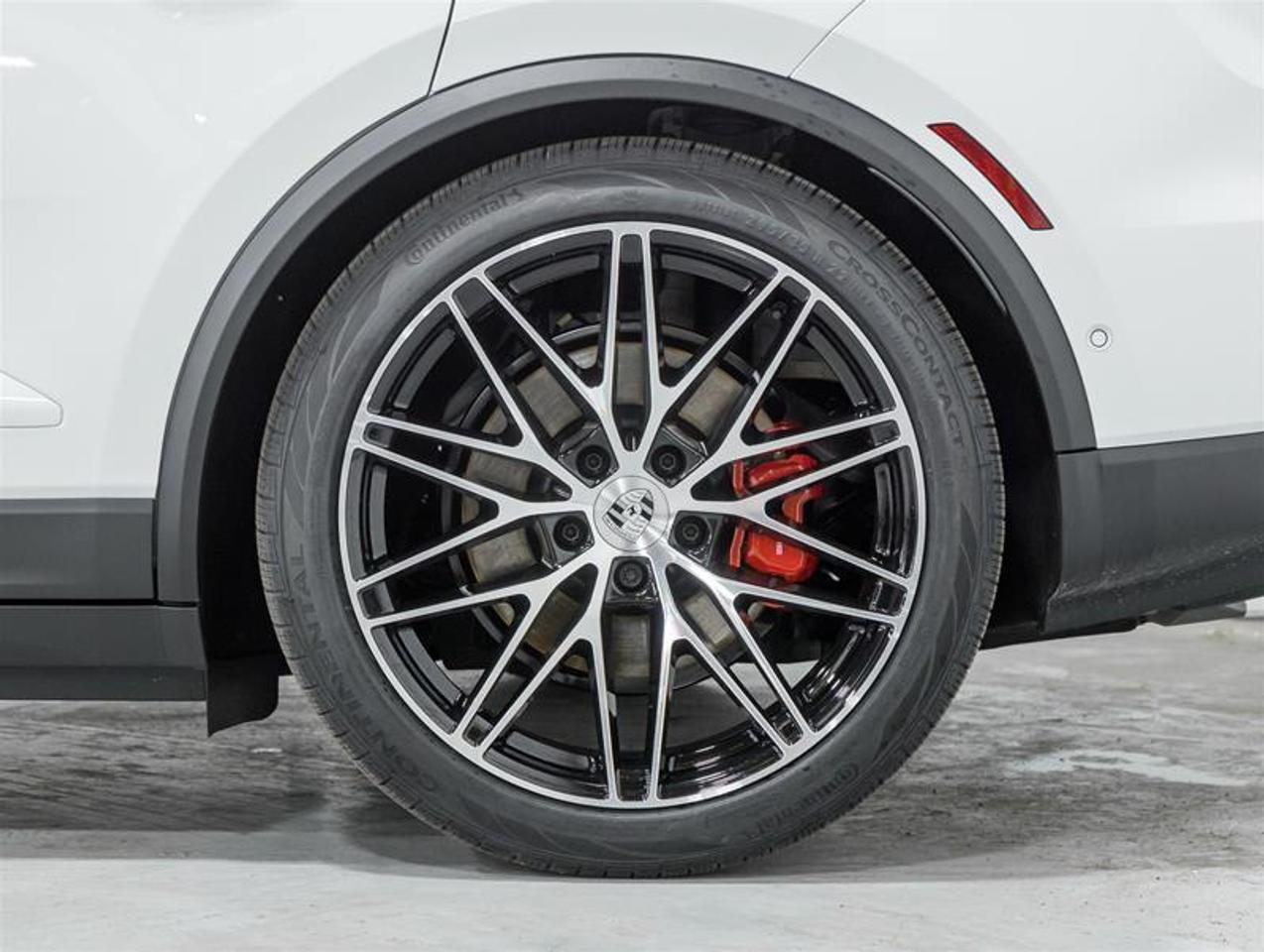 2026 Porsche Macan  Photo