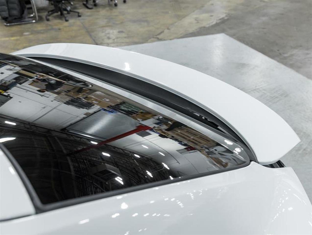 2026 Porsche Macan  Photo
