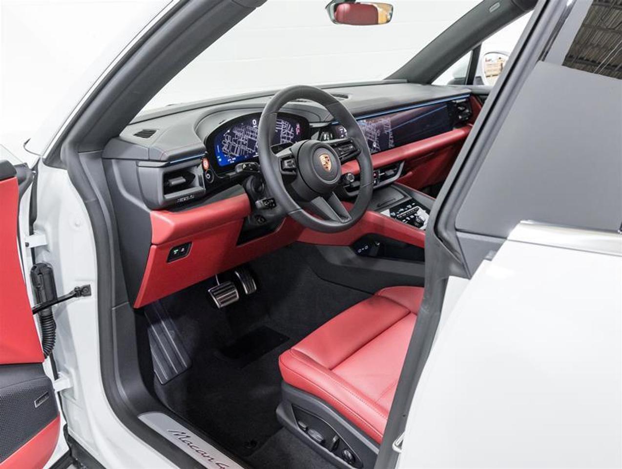 2026 Porsche Macan  Photo