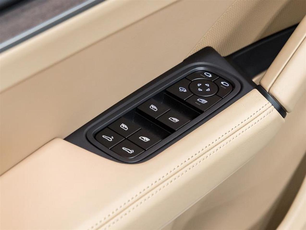 2026 Porsche Cayenne  Photo