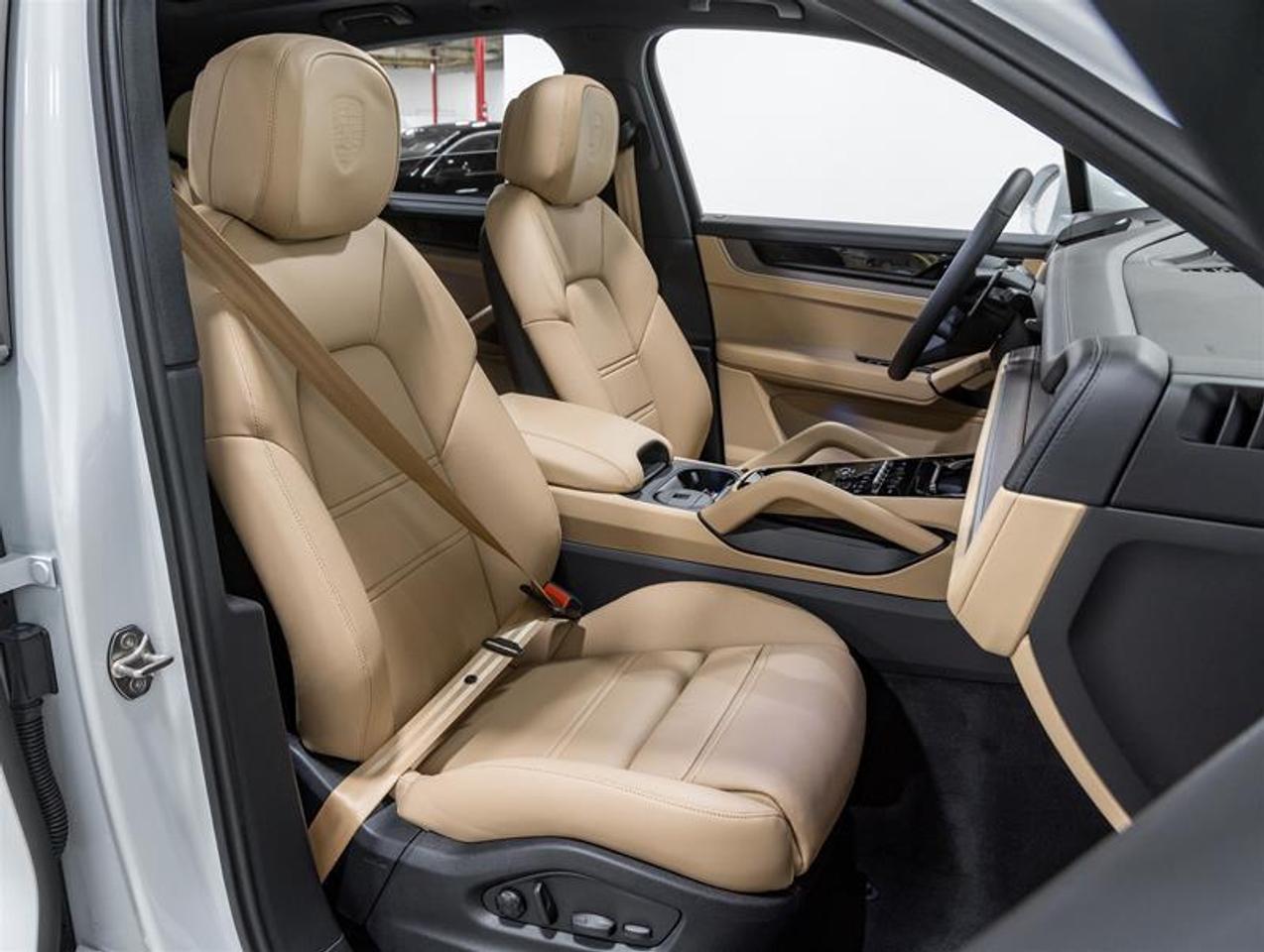 2026 Porsche Cayenne  Photo