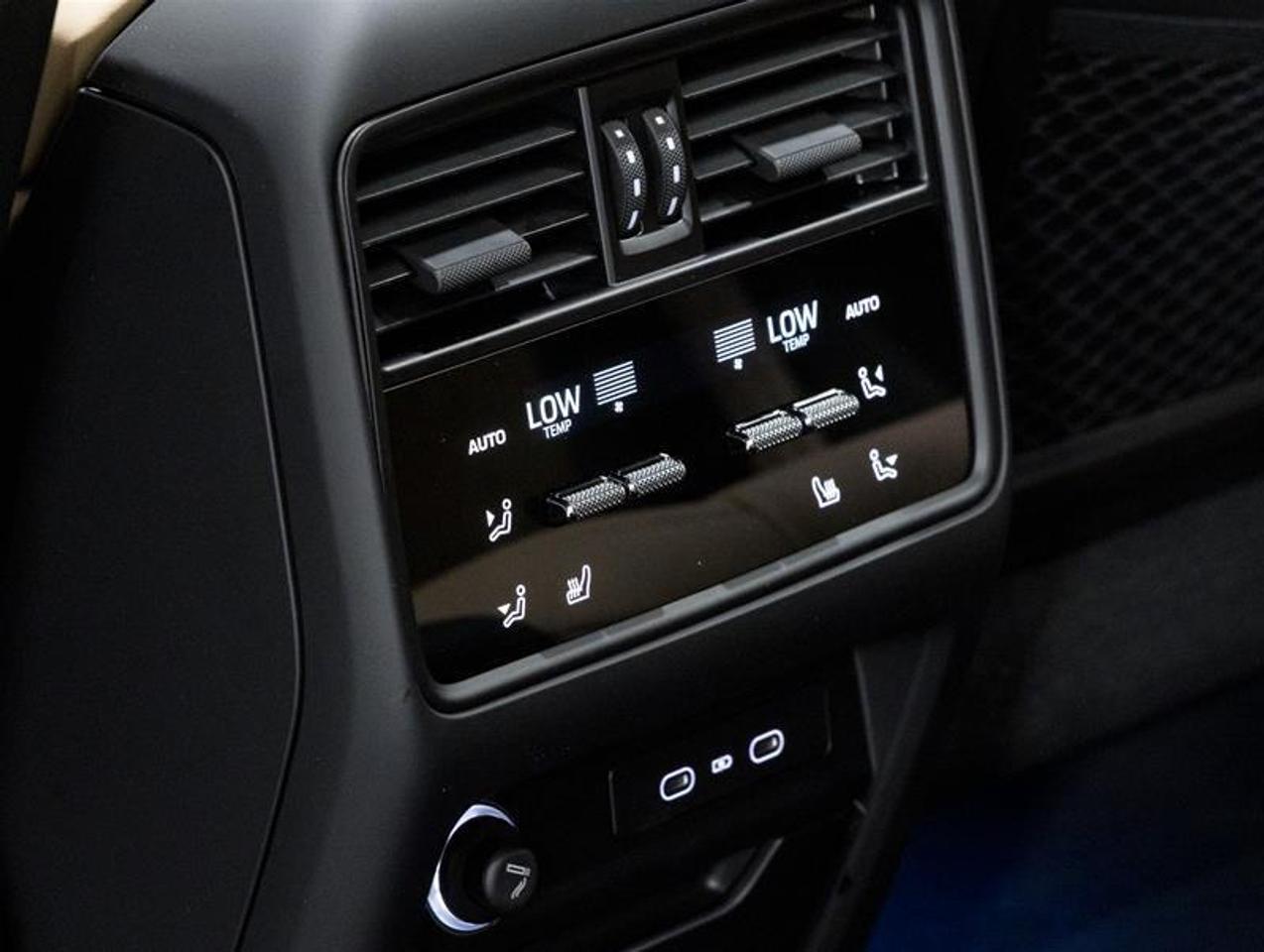 2026 Porsche Cayenne  Photo