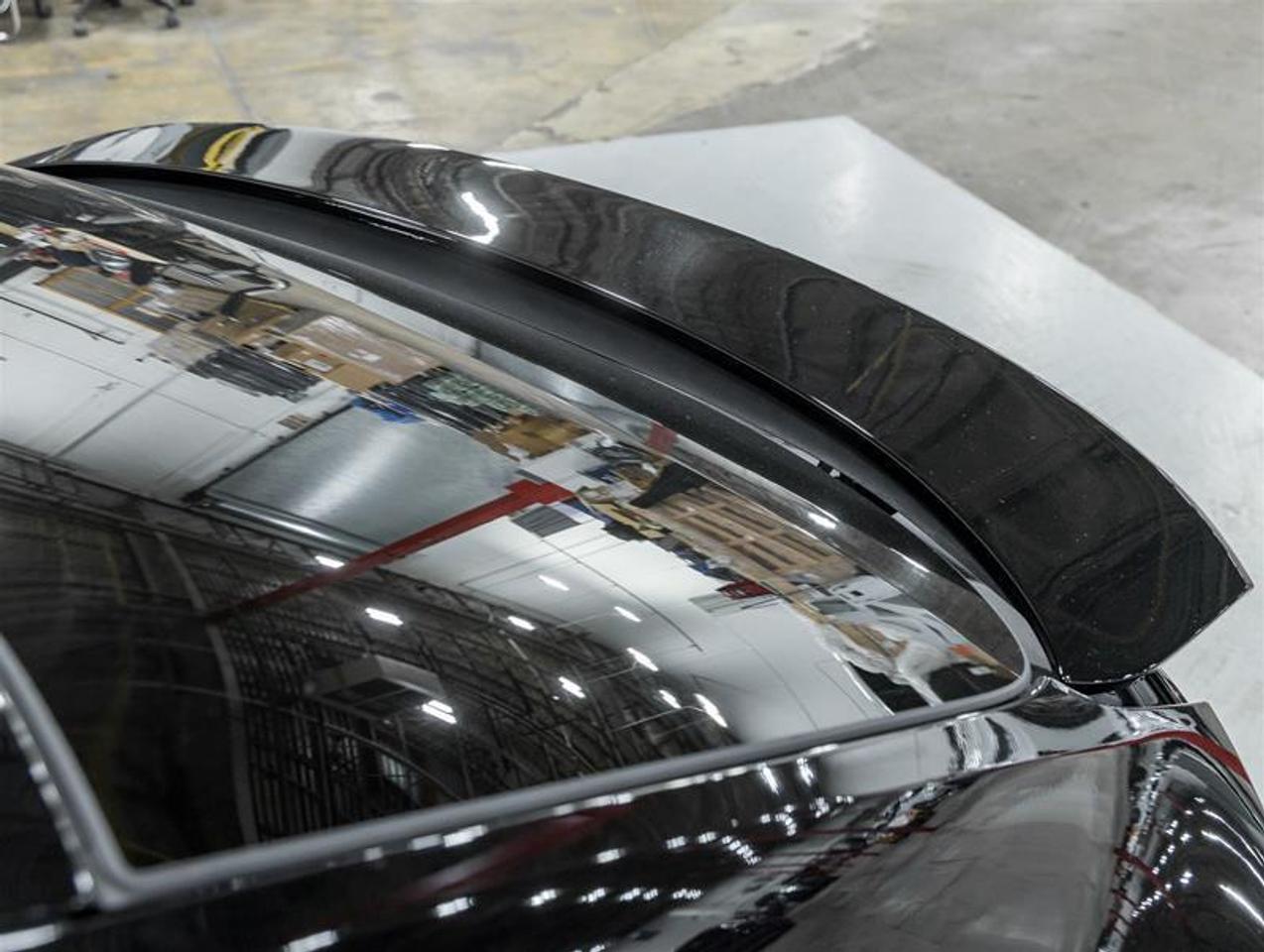 2026 Porsche Macan  Photo