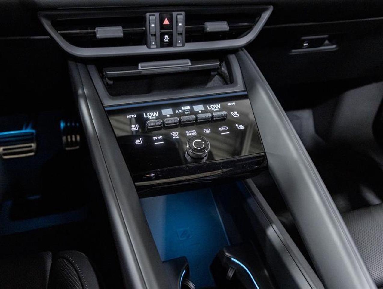 2026 Porsche Macan  Photo