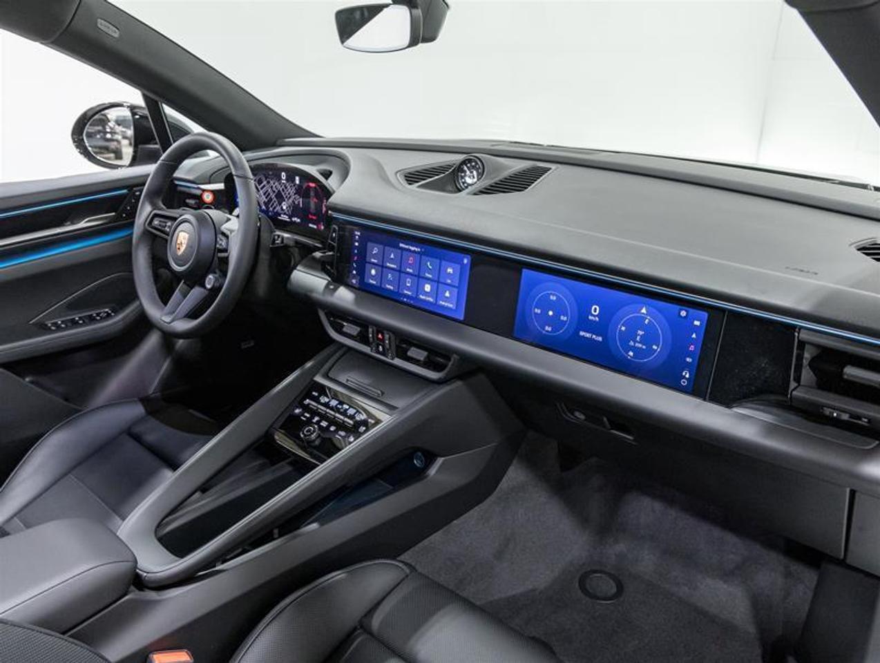 2026 Porsche Macan  Photo