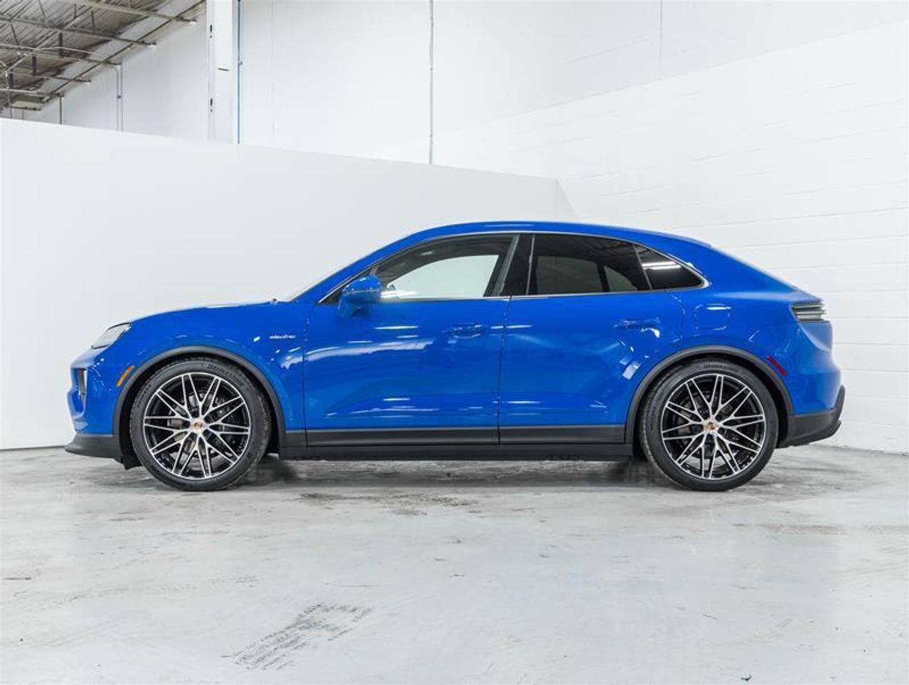 2026 Porsche Macan  Photo