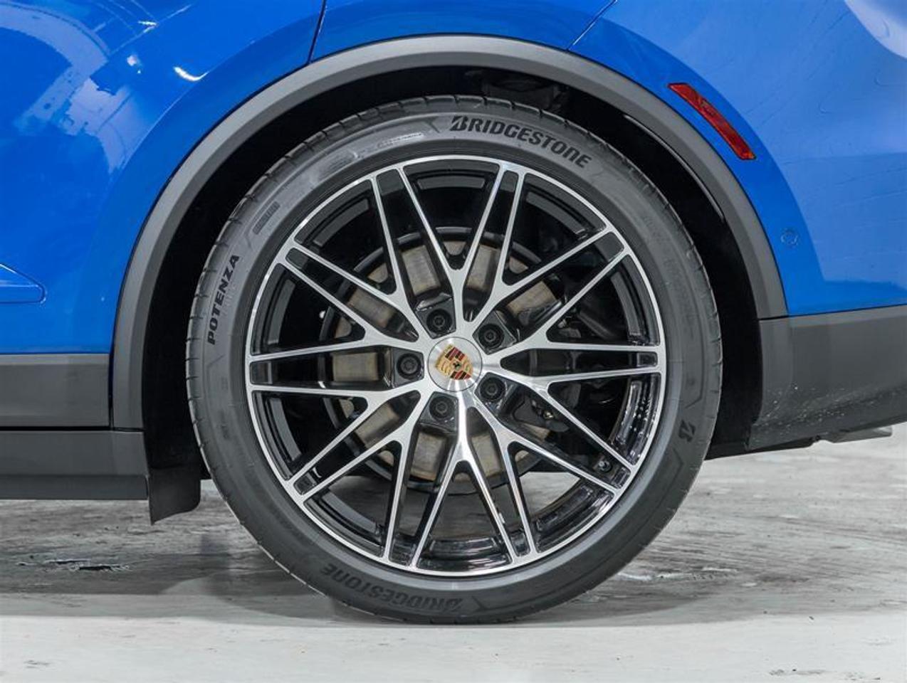 2026 Porsche Macan  Photo