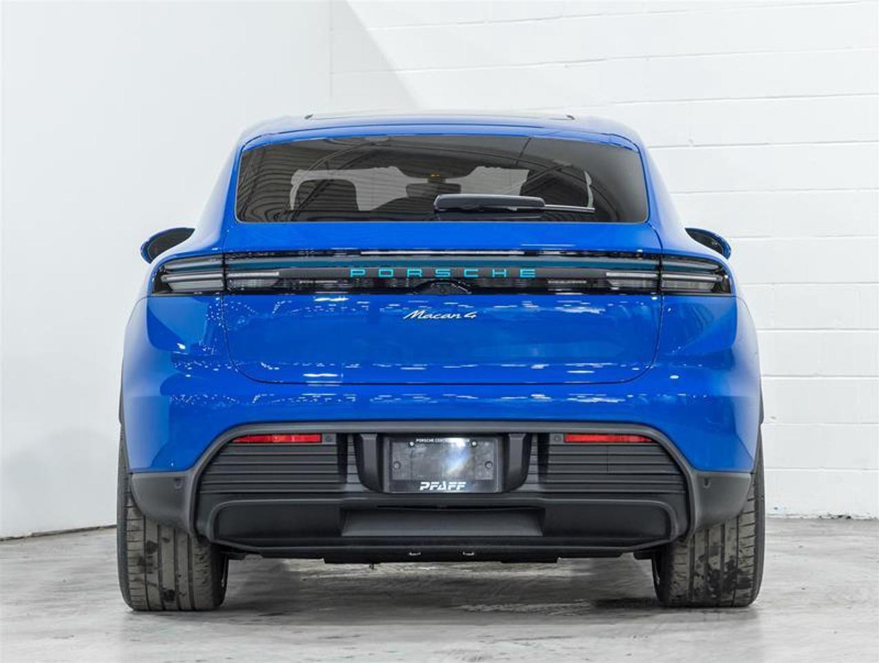 2026 Porsche Macan  Photo