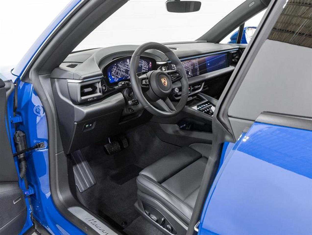 2026 Porsche Macan  Photo
