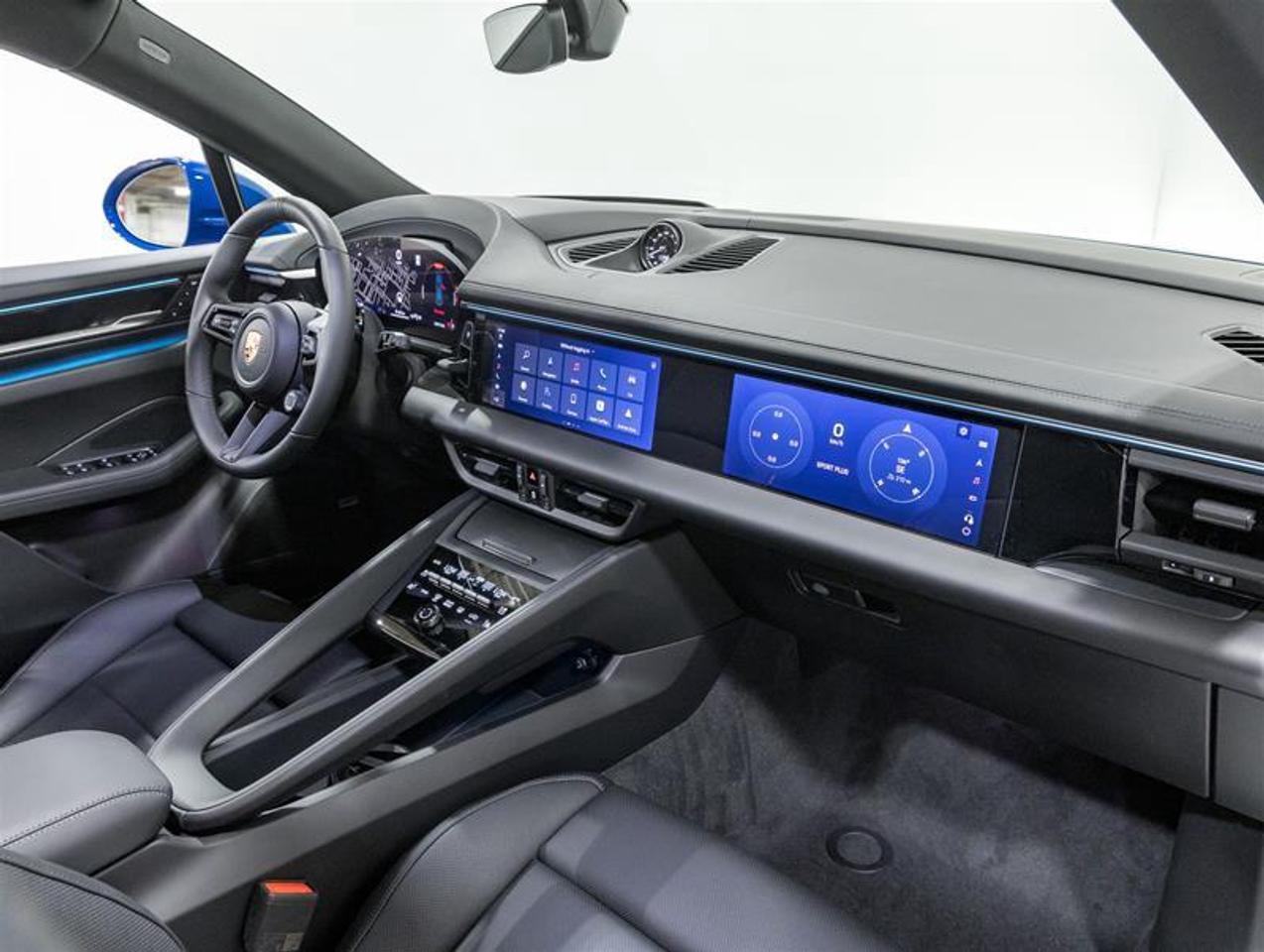 2026 Porsche Macan  Photo