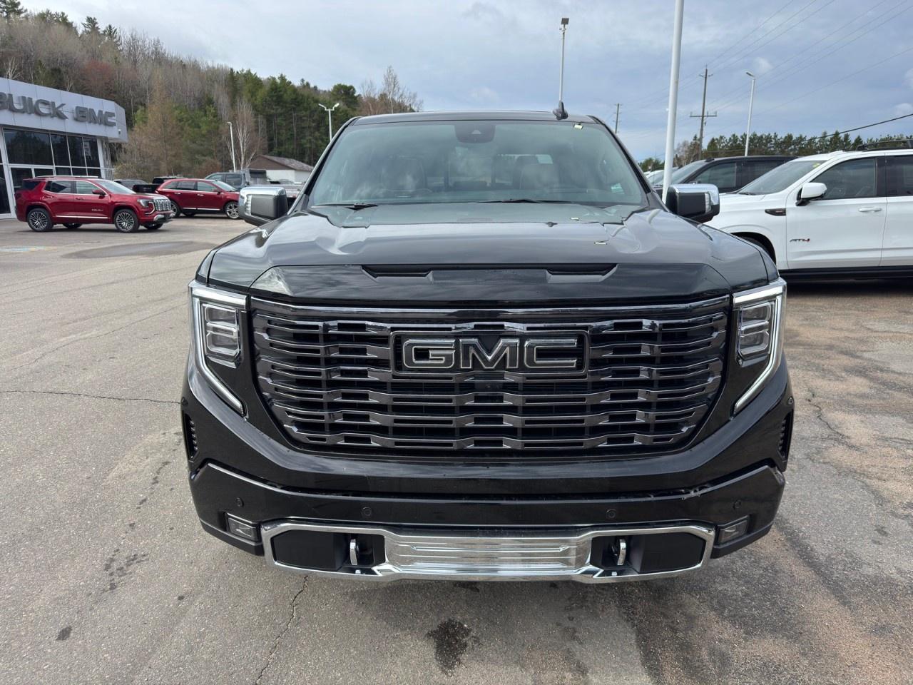 2026 GMC Sierra 1500 Crew Cab Short Box 4-Wheel Drive Denali Ultimate Photo