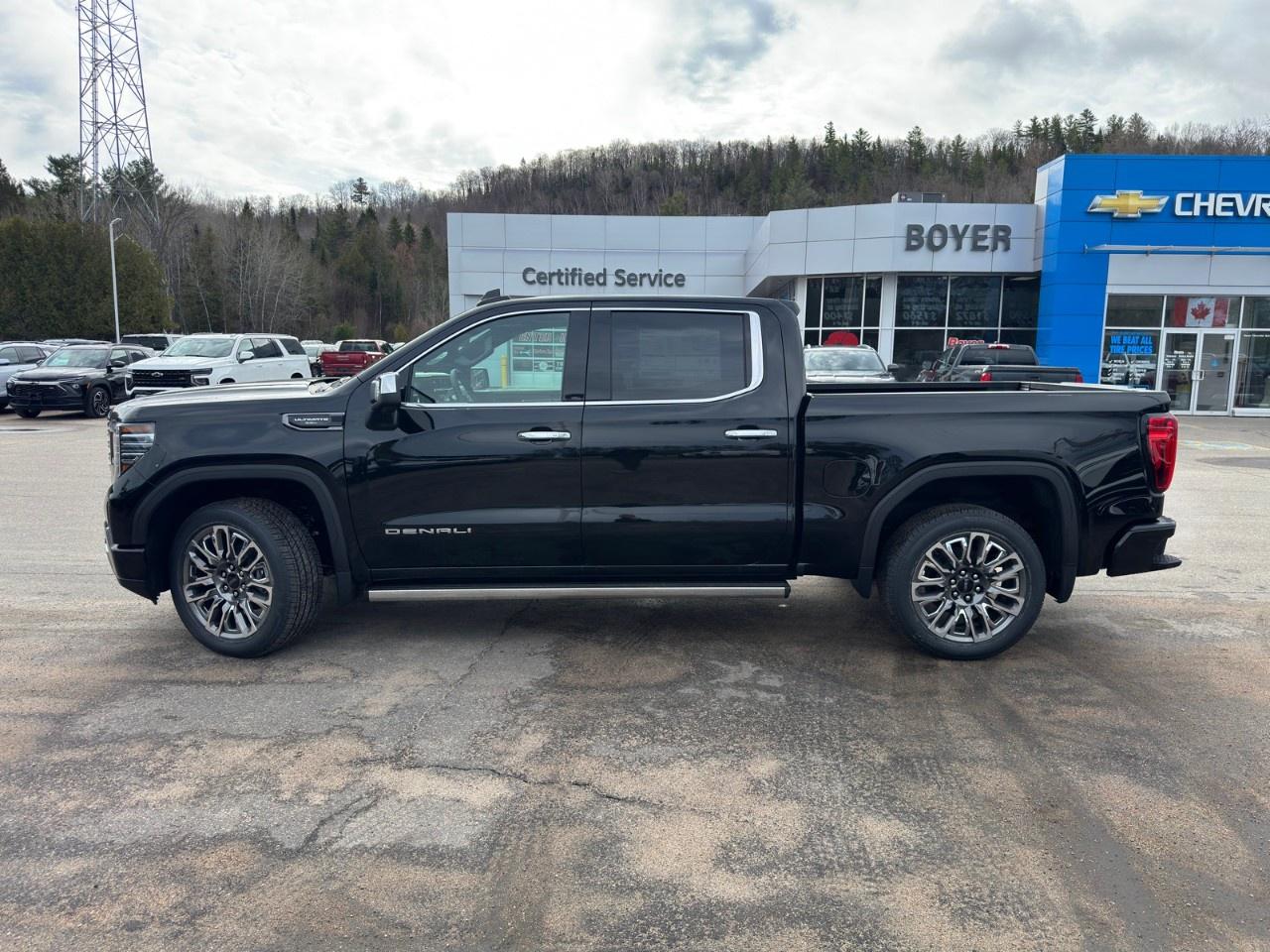2026 GMC Sierra 1500 Crew Cab Short Box 4-Wheel Drive Denali Ultimate Photo
