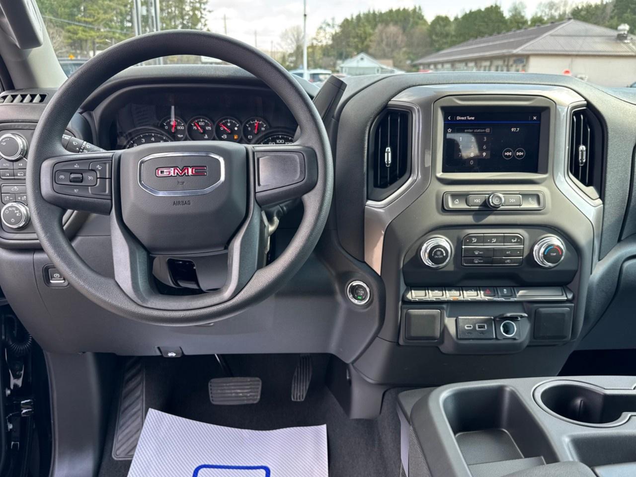 2026 GMC Sierra 1500 Crew Cab Short Box 4-Wheel Drive Pro Photo