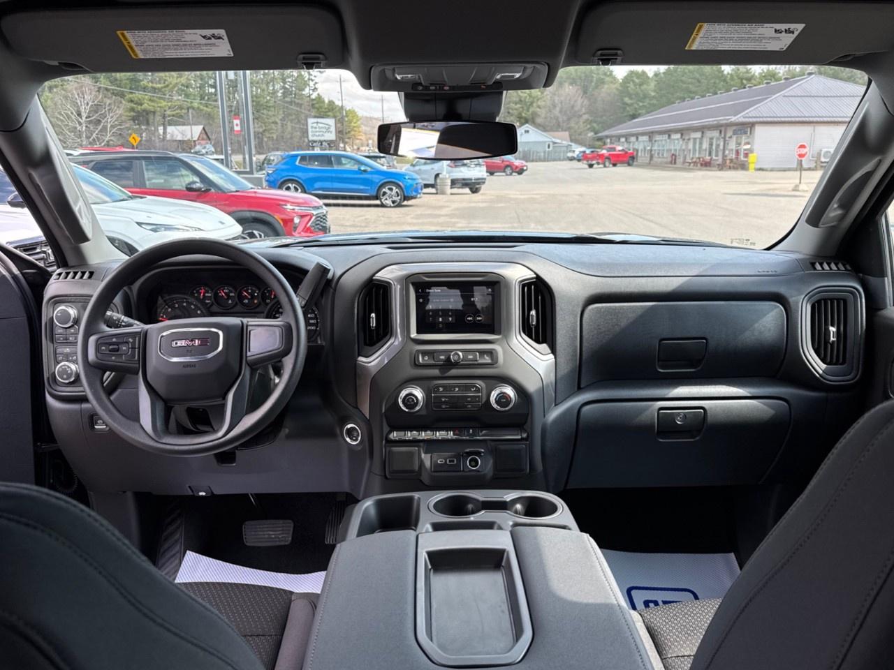 2026 GMC Sierra 1500 Crew Cab Short Box 4-Wheel Drive Pro Photo