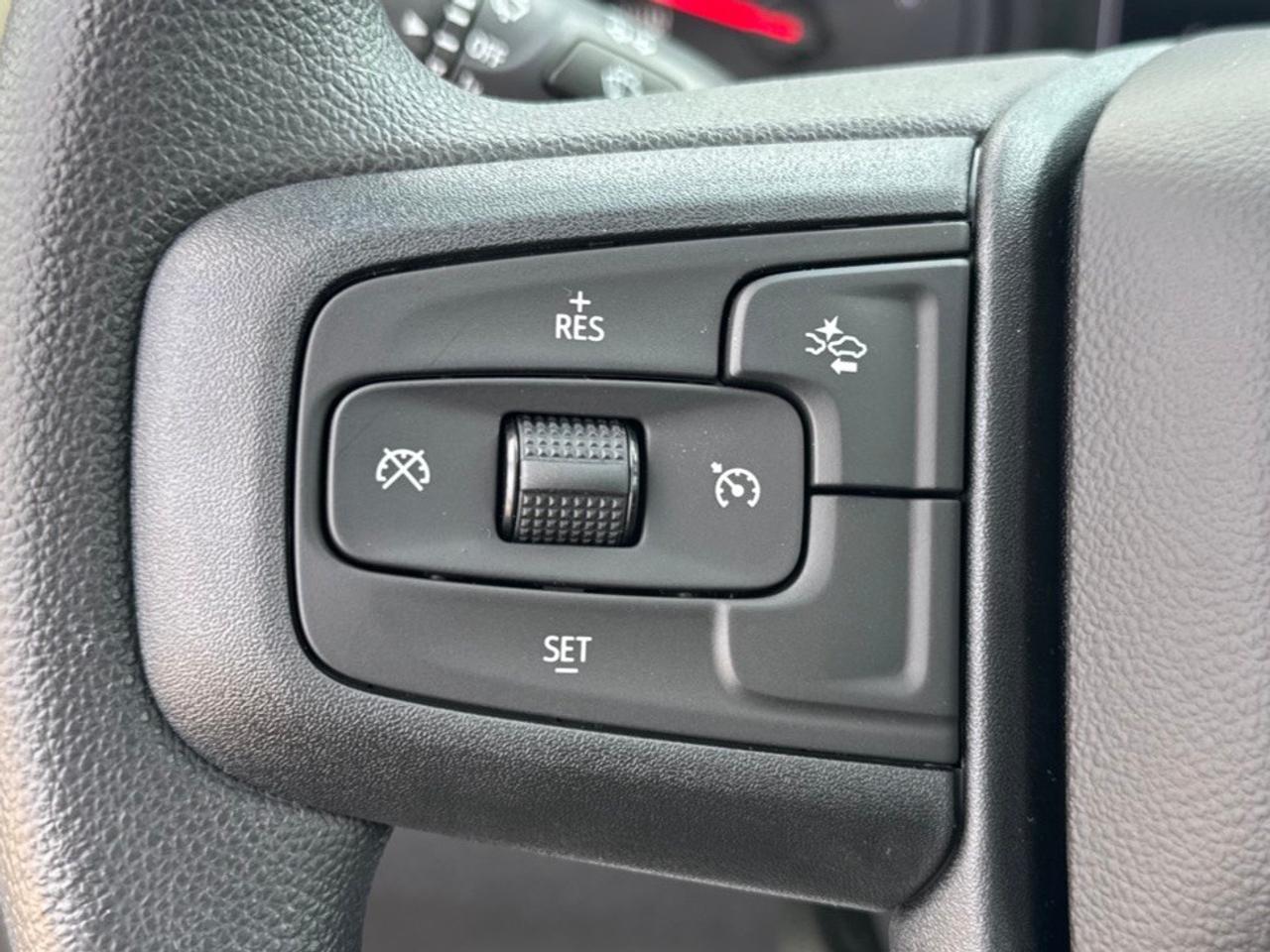 2026 GMC Sierra 1500 Crew Cab Short Box 4-Wheel Drive Pro Photo