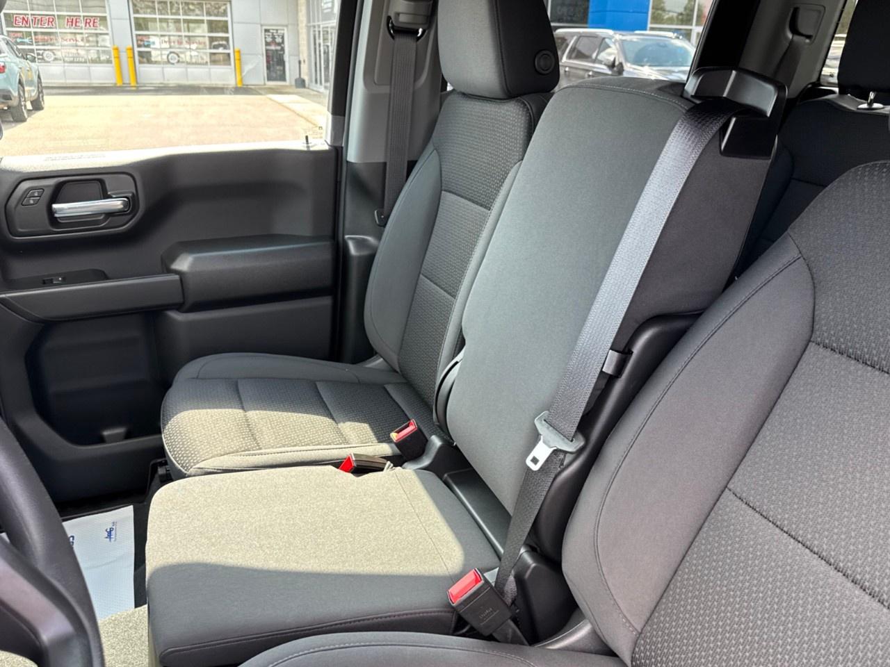 2026 GMC Sierra 1500 Crew Cab Short Box 4-Wheel Drive Pro Photo