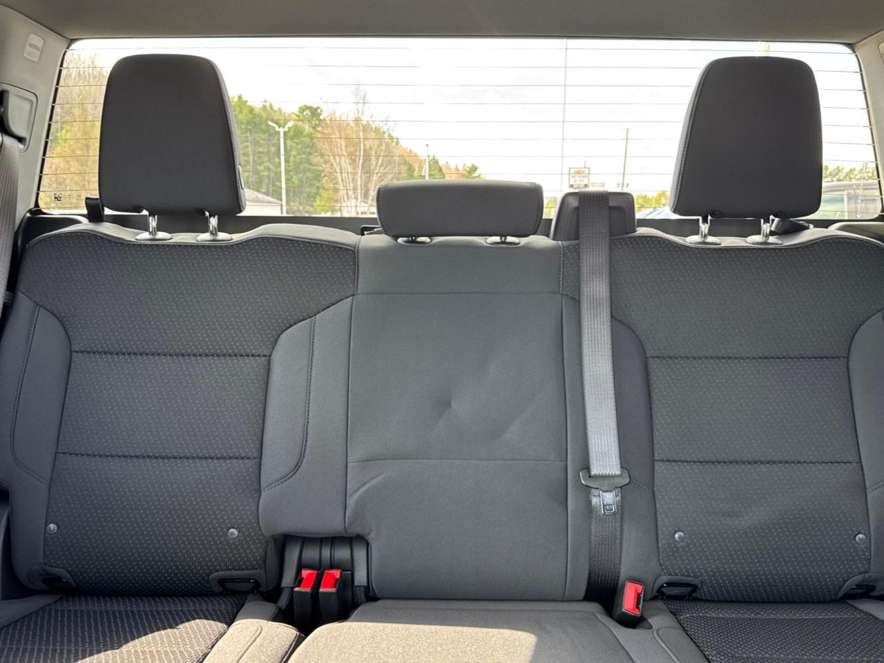 2026 GMC Sierra 1500 Crew Cab Short Box 4-Wheel Drive Pro Photo