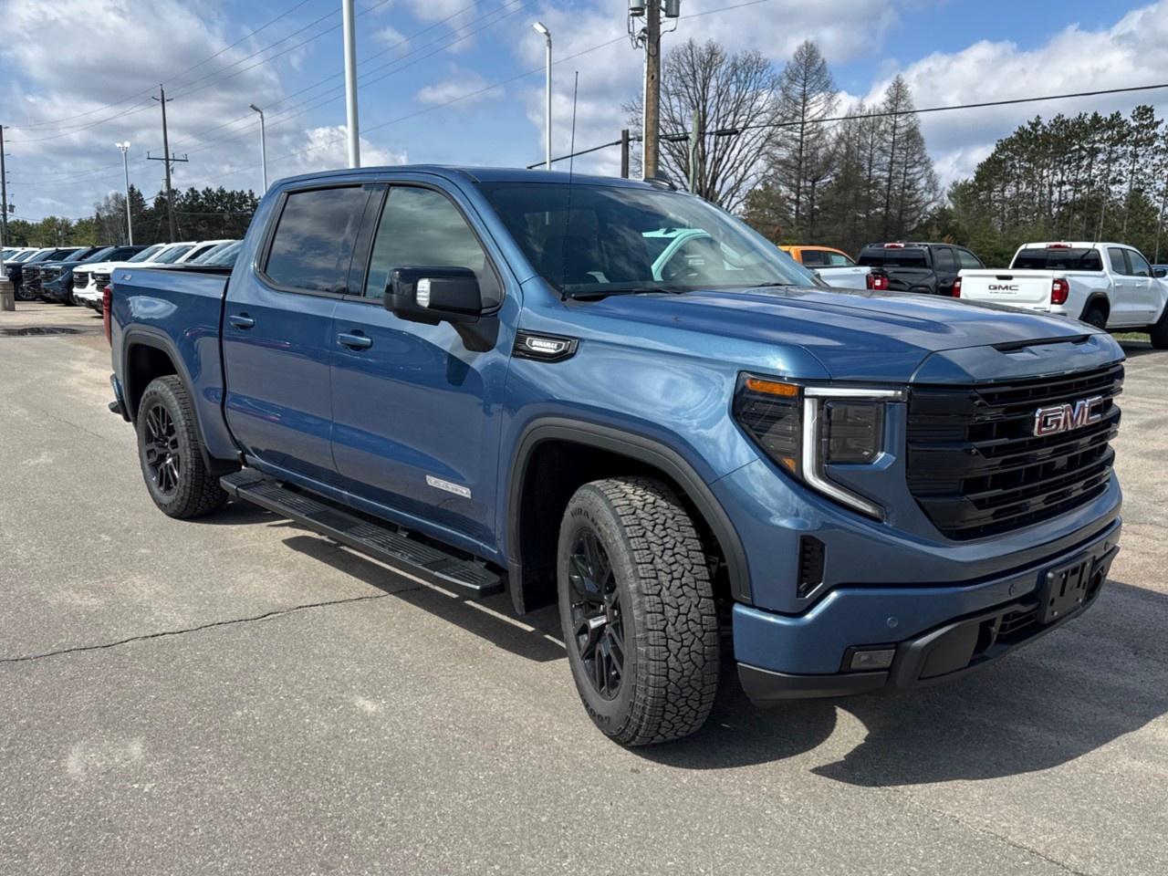 2026 GMC Sierra 1500 Crew Cab Short Box 4-Wheel Drive Elevation Photo