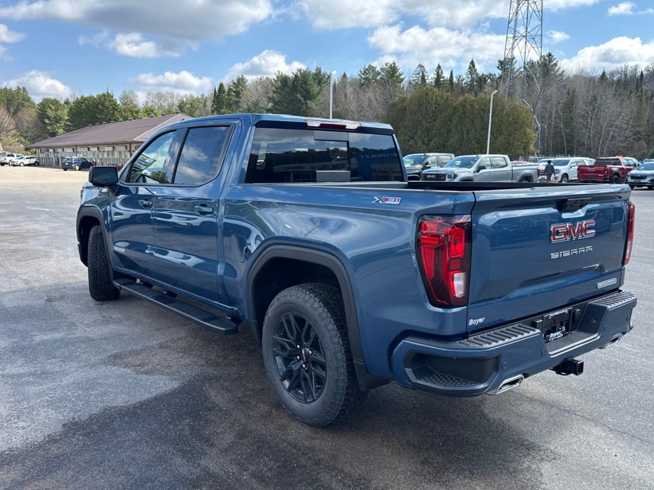 2026 GMC Sierra 1500 Crew Cab Short Box 4-Wheel Drive Elevation Photo