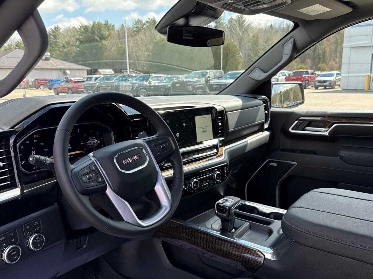 2026 GMC Sierra 1500 Crew Cab Short Box 4-Wheel Drive Elevation Photo