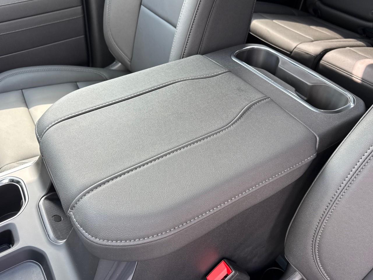 2026 GMC Sierra 1500 Crew Cab Short Box 4-Wheel Drive Elevation Photo