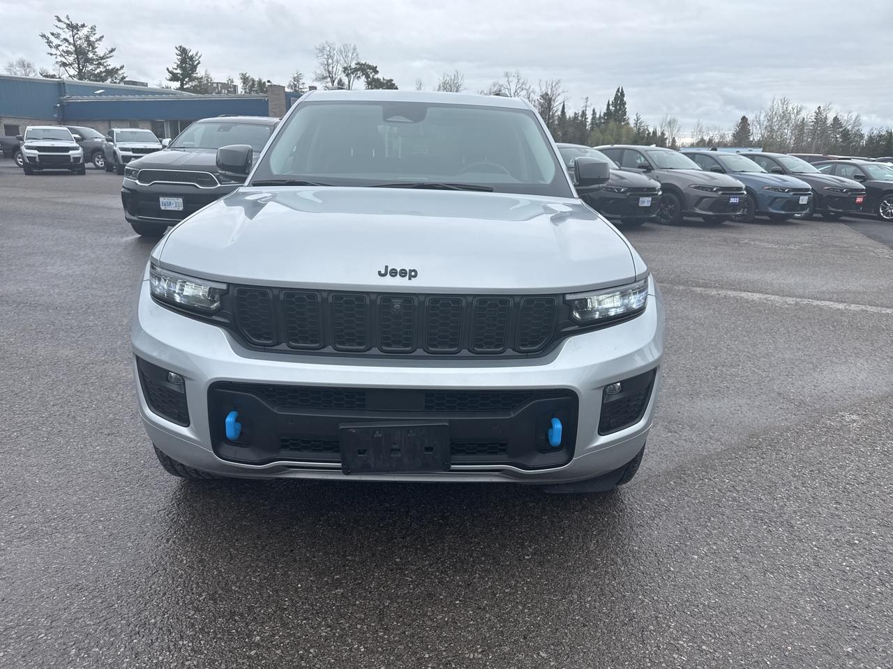 2023 Jeep Grand Cherokee 4xe 30th Anniversary Photo
