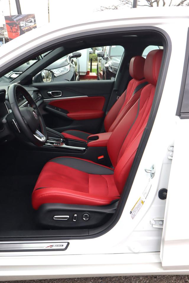 2025 Acura Integra Elite A-Spec 4dr Hatchback Photo