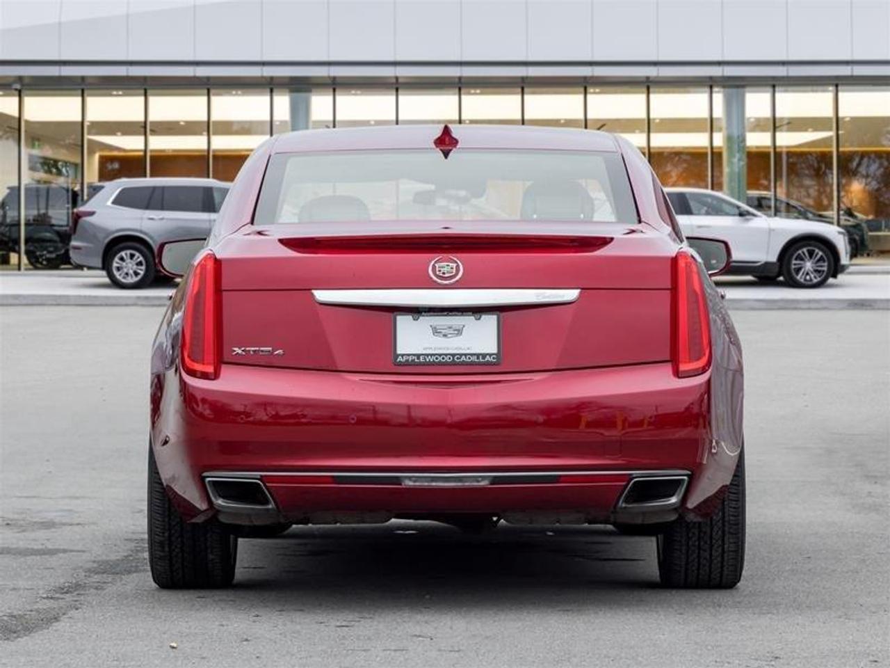 2015 Cadillac XTS Premium 4dr All-Wheel Drive Sedan Photo