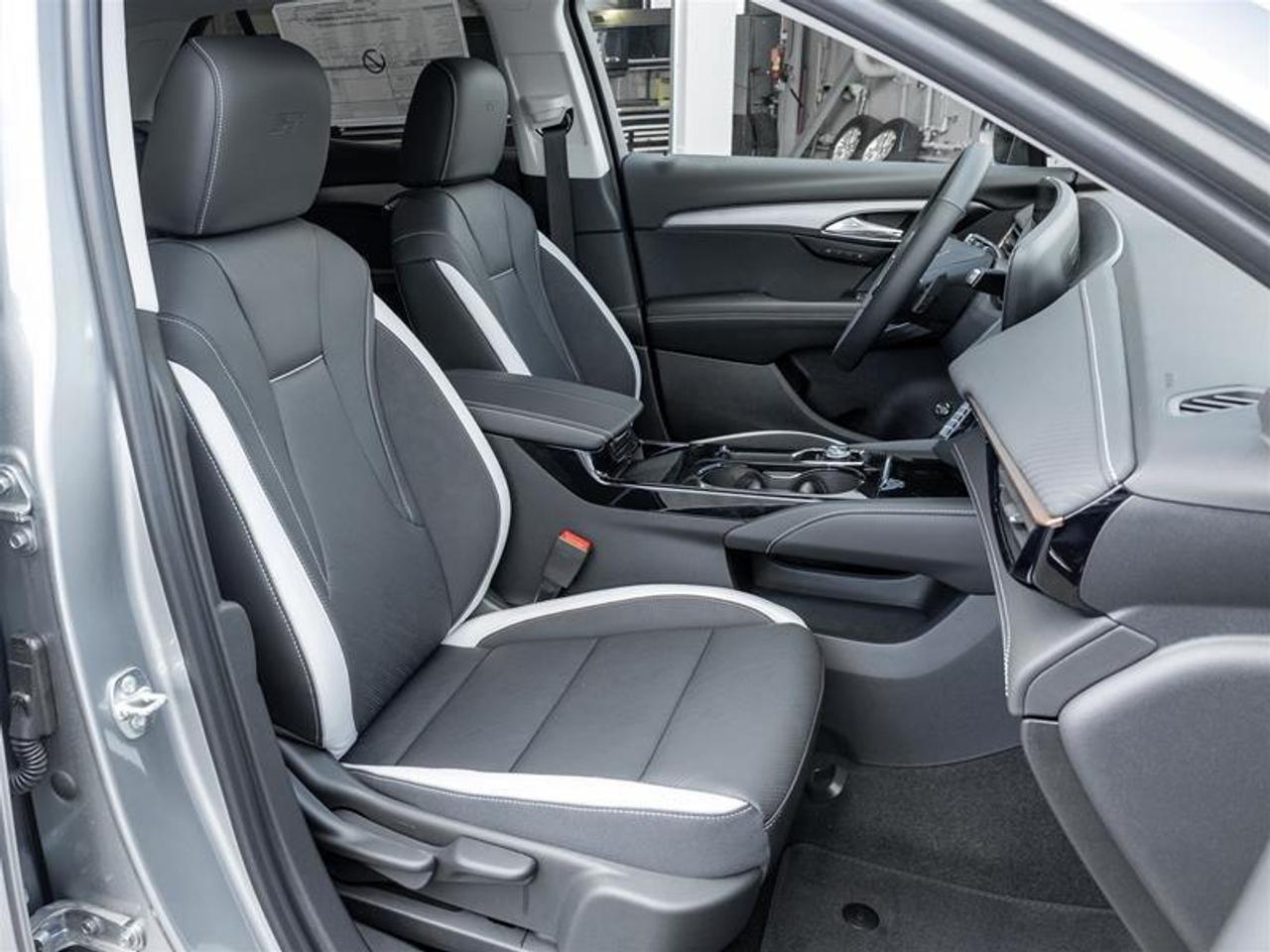 2026 Buick Envision Sport Touring 4dr All-Wheel Drive Photo