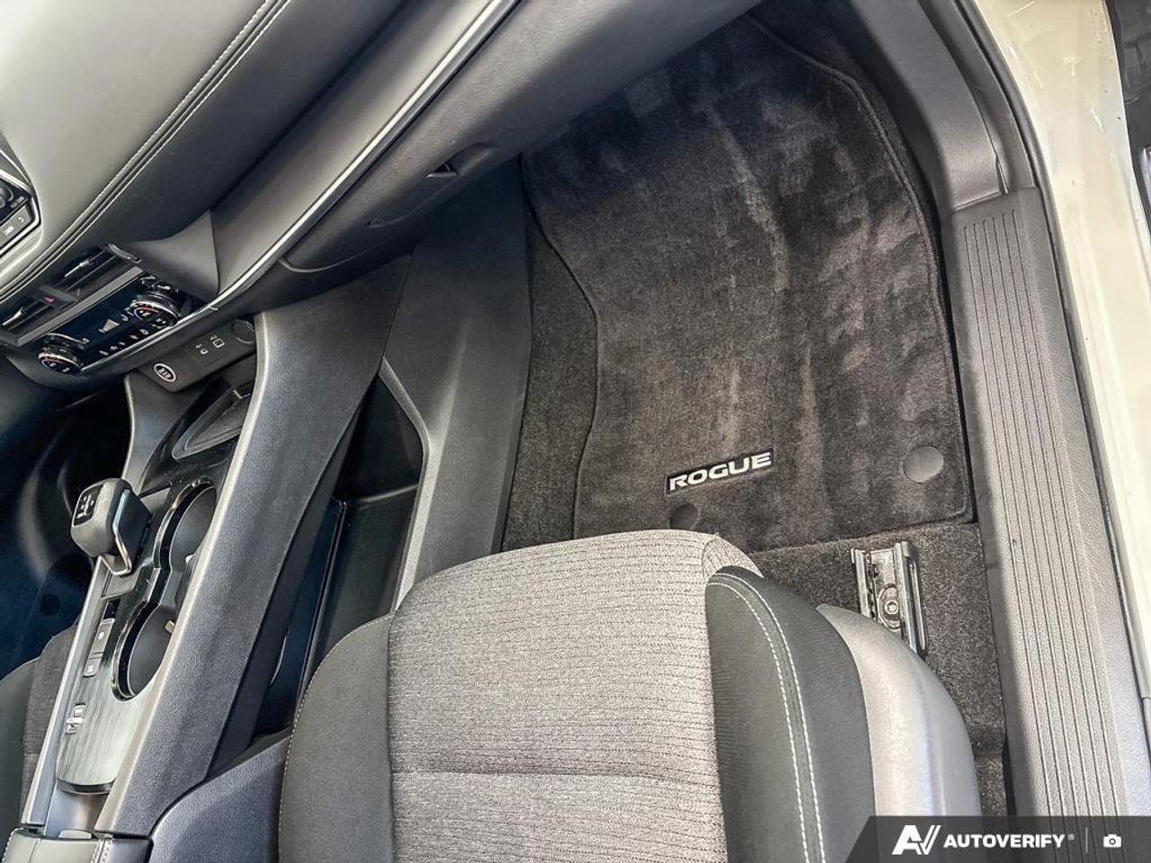 2021 Nissan Rogue  Photo