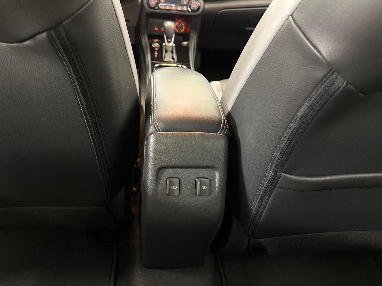 2024 Nissan Kicks SR 4dr Front-Wheel Drive Photo