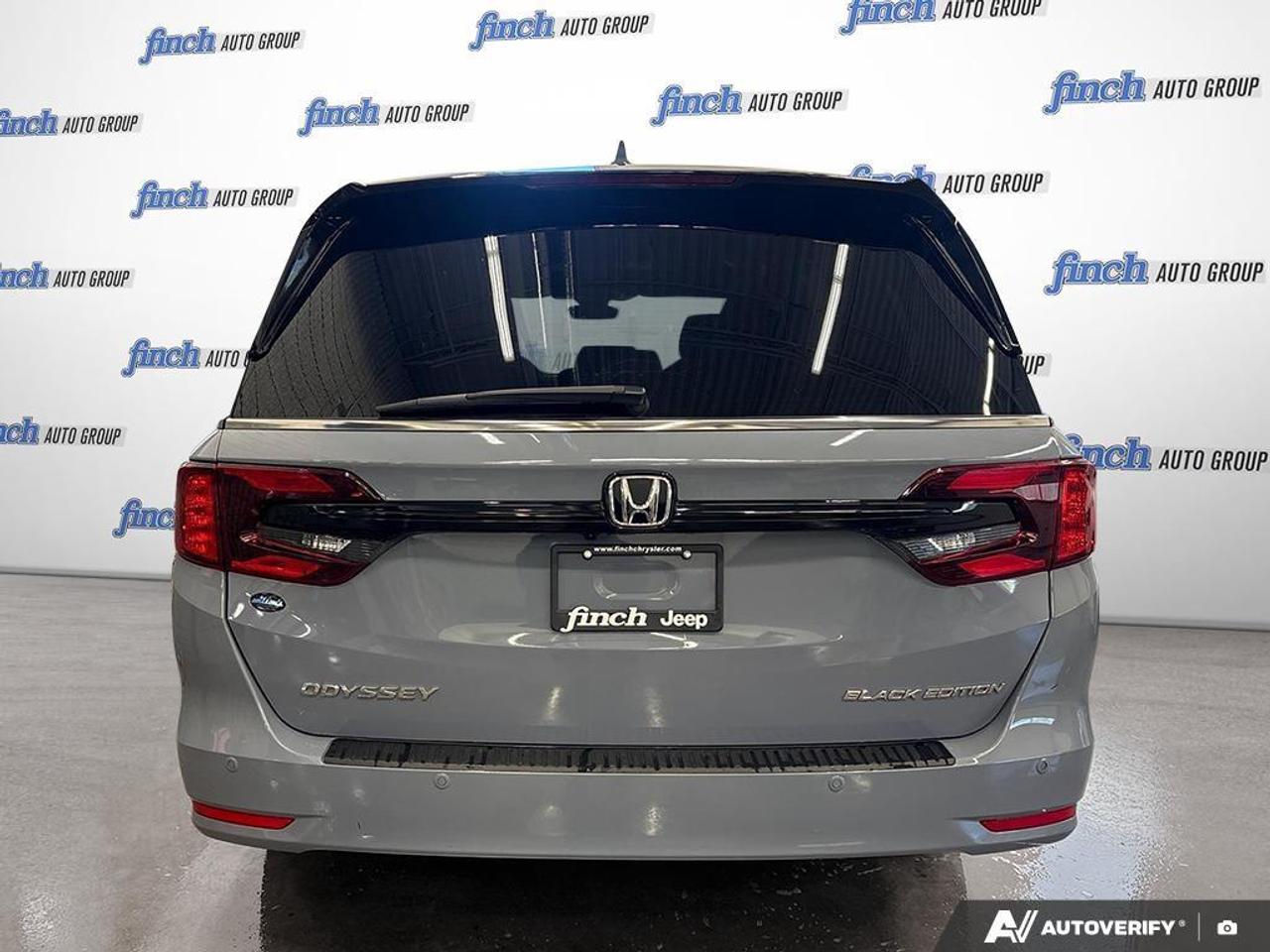 2024 Honda Odyssey Black Edition Passenger Van Photo3