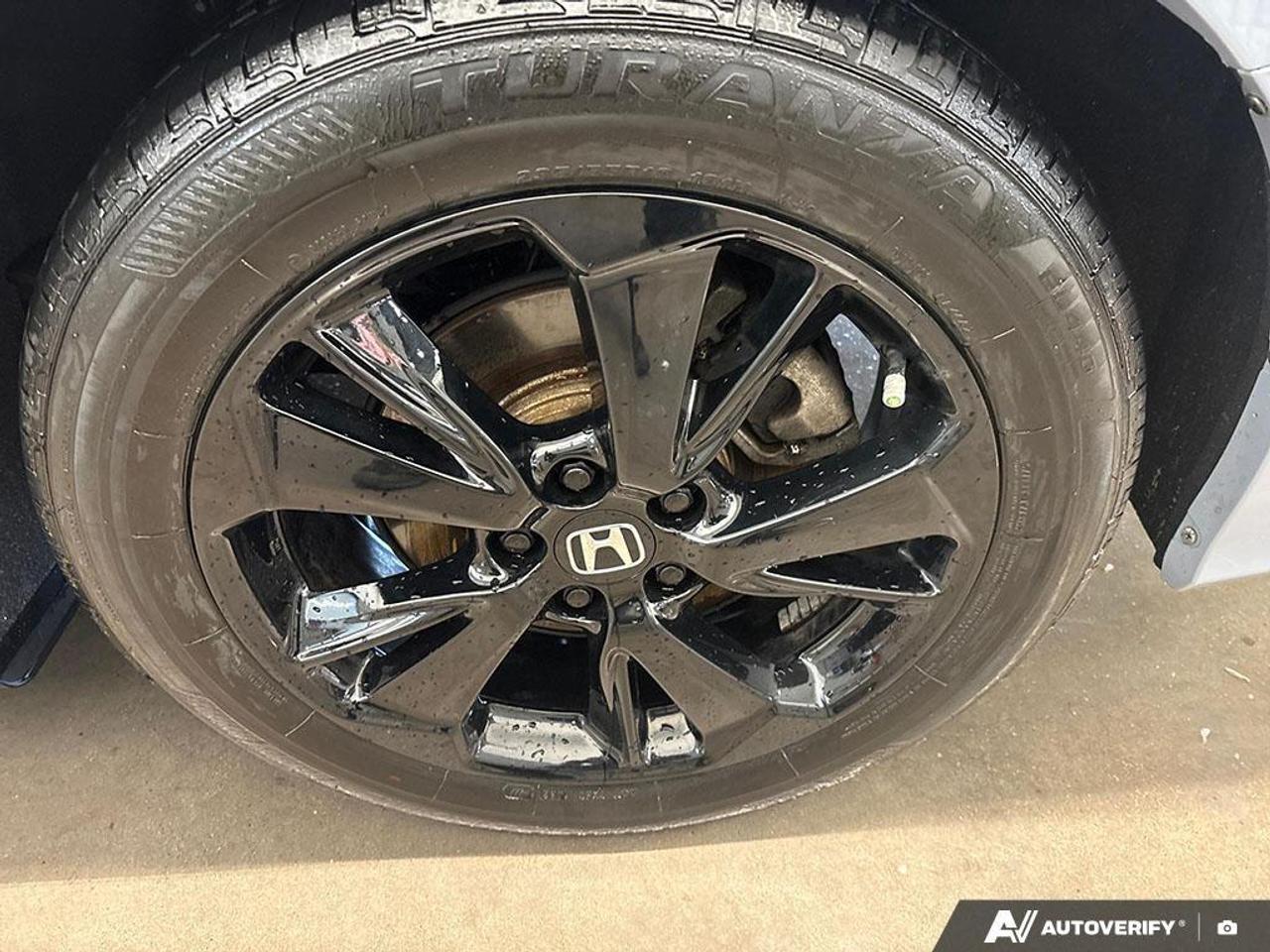 2024 Honda Odyssey Black Edition Passenger Van Photo