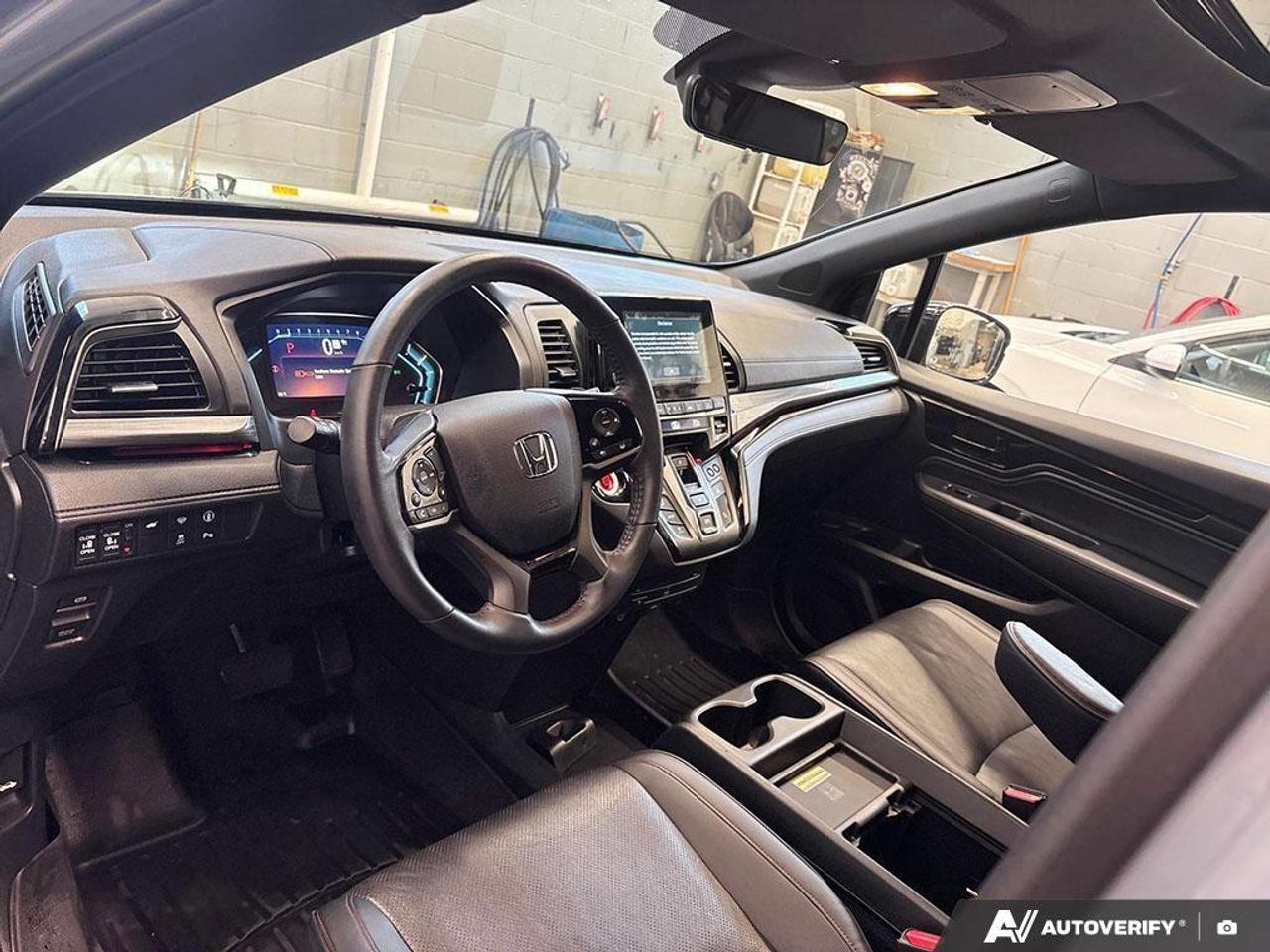 2024 Honda Odyssey Black Edition Passenger Van Photo