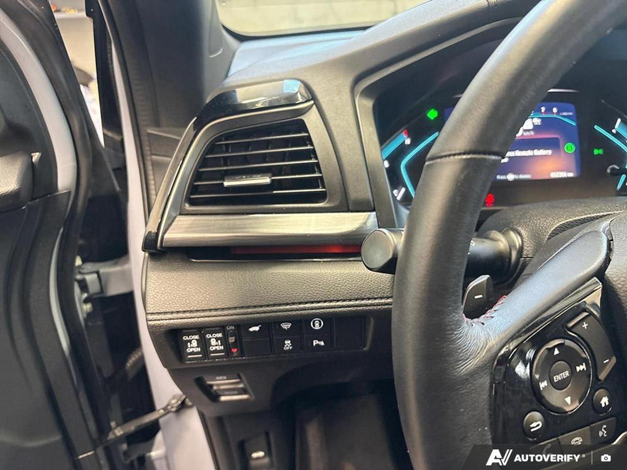 2024 Honda Odyssey Black Edition Passenger Van Photo
