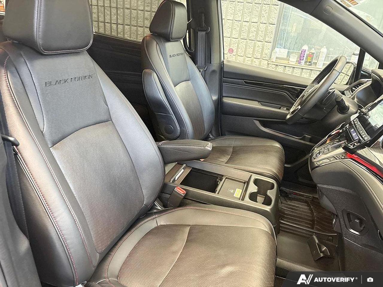 2024 Honda Odyssey Black Edition Passenger Van Photo