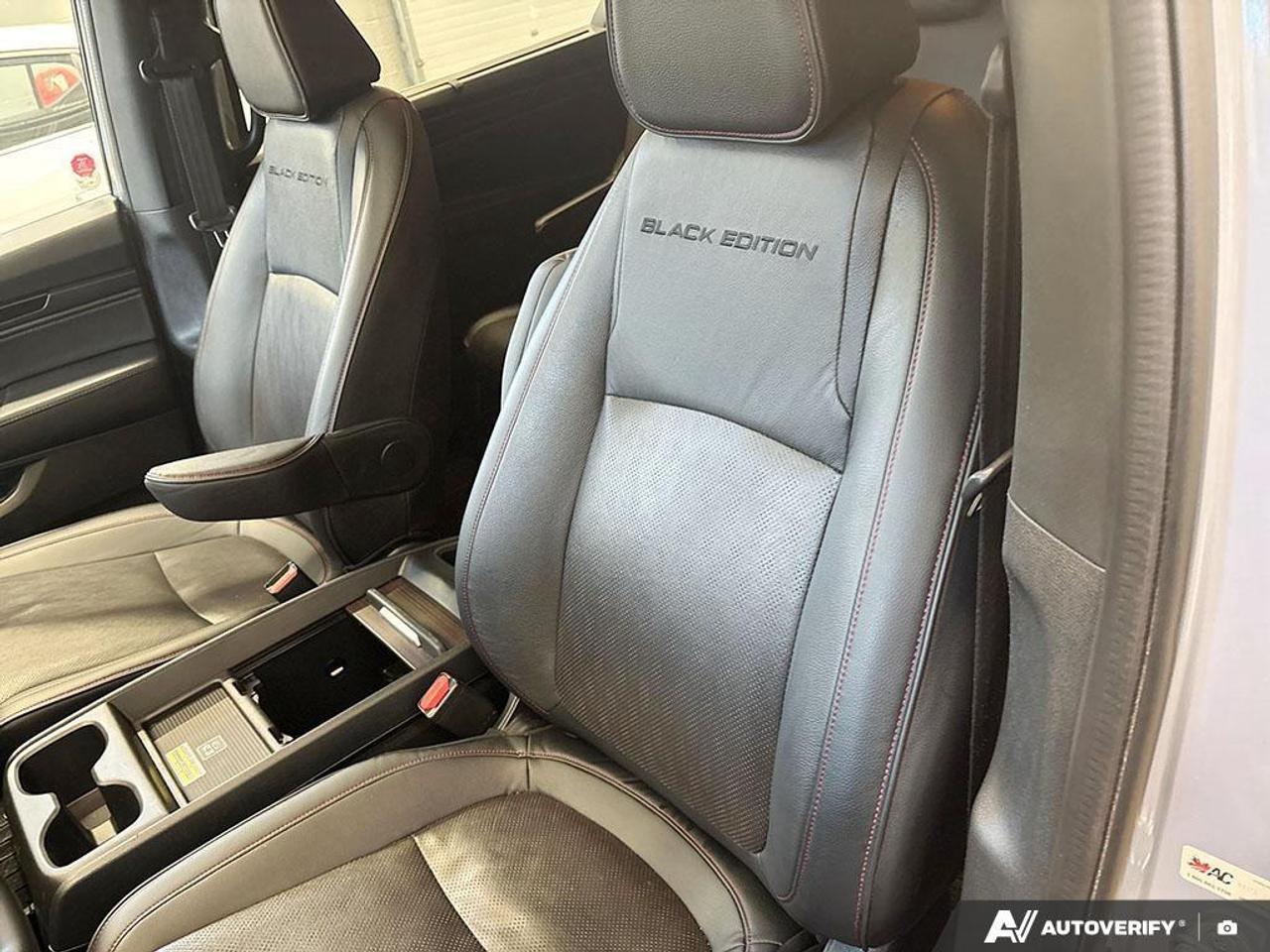 2024 Honda Odyssey Black Edition Passenger Van Photo