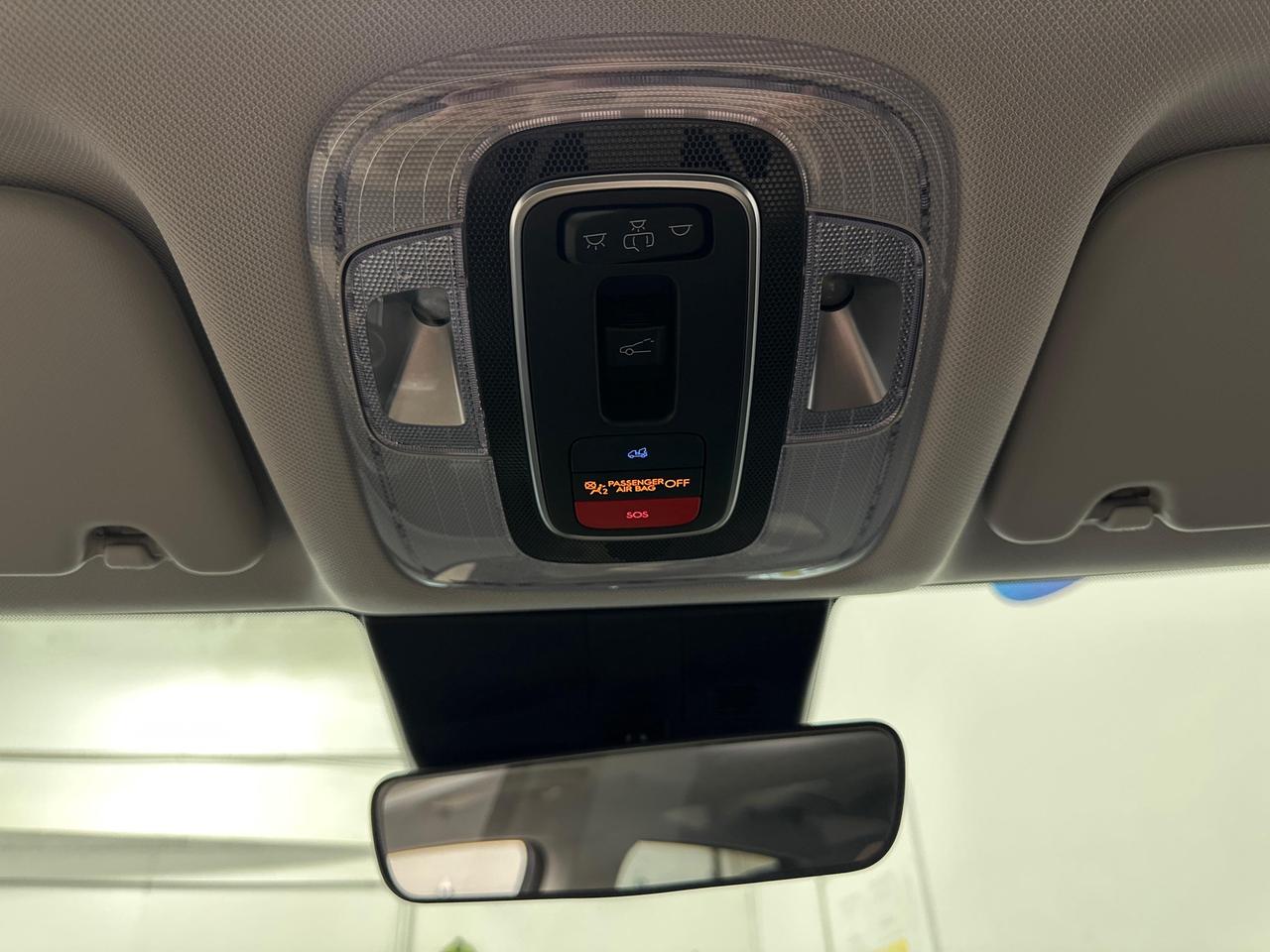 2025 Hyundai KONA 2.0L Preferred w/Trend Package 2.0l Preferred - AWD/LEATHER/PANOROOF/4700KM! Photo