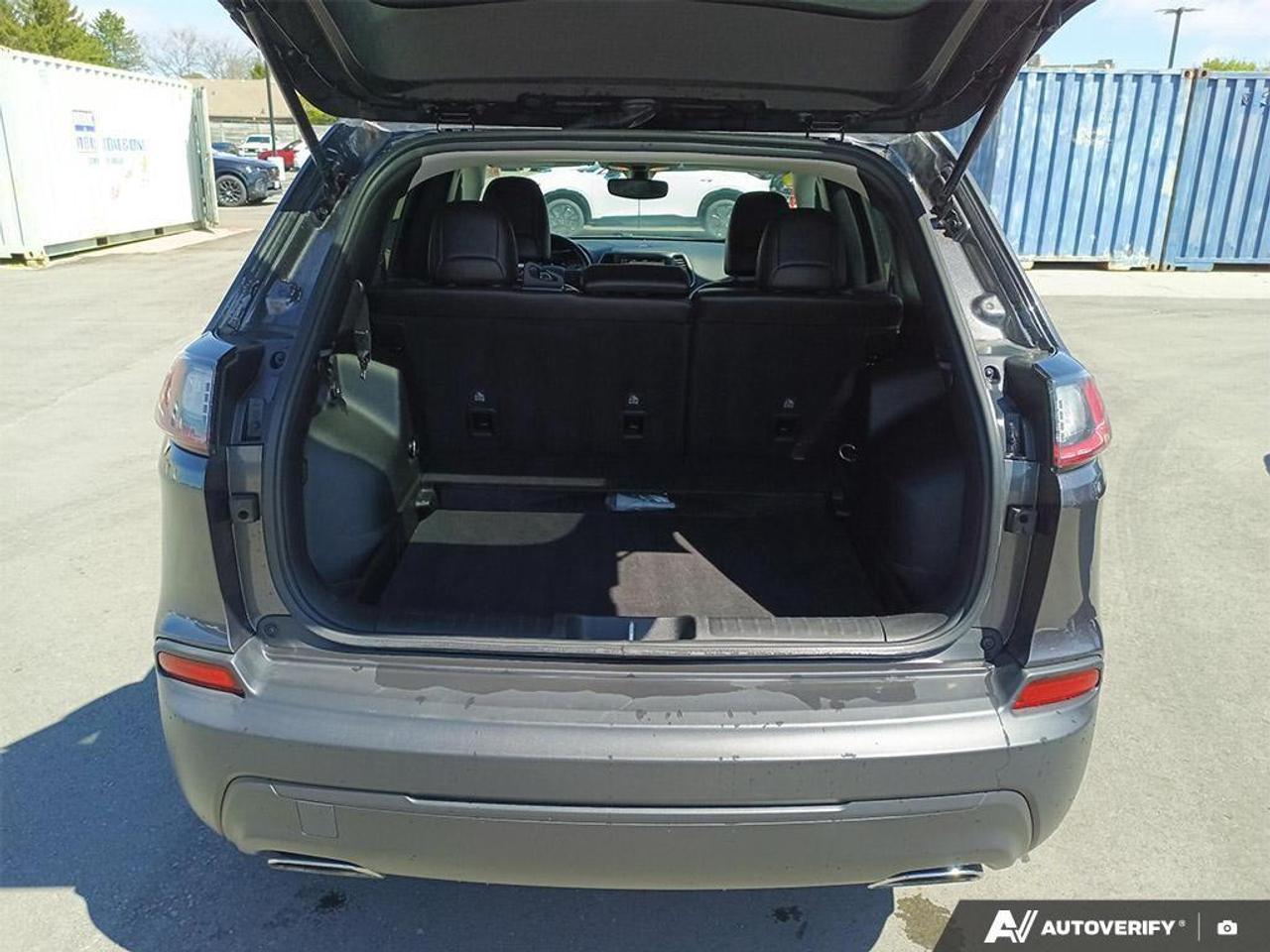 2021 Jeep Cherokee Altitude 4dr 4x4 Photo
