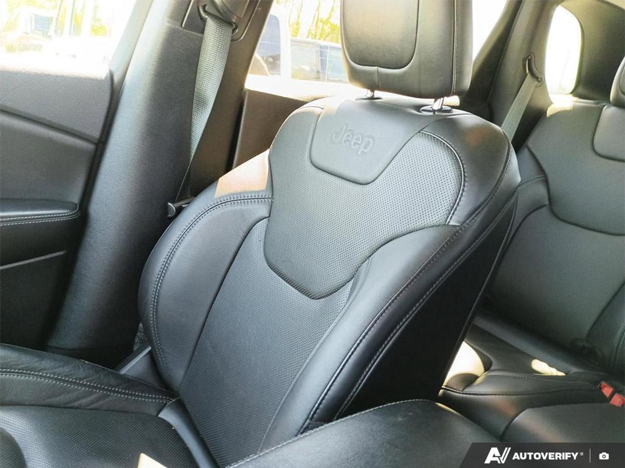 2021 Jeep Cherokee Altitude 4dr 4x4 Photo