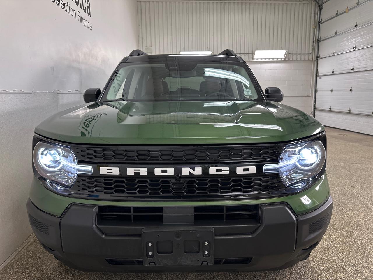 2025 Ford Bronco Sport Outer Banks 4dr 4x4 Photo