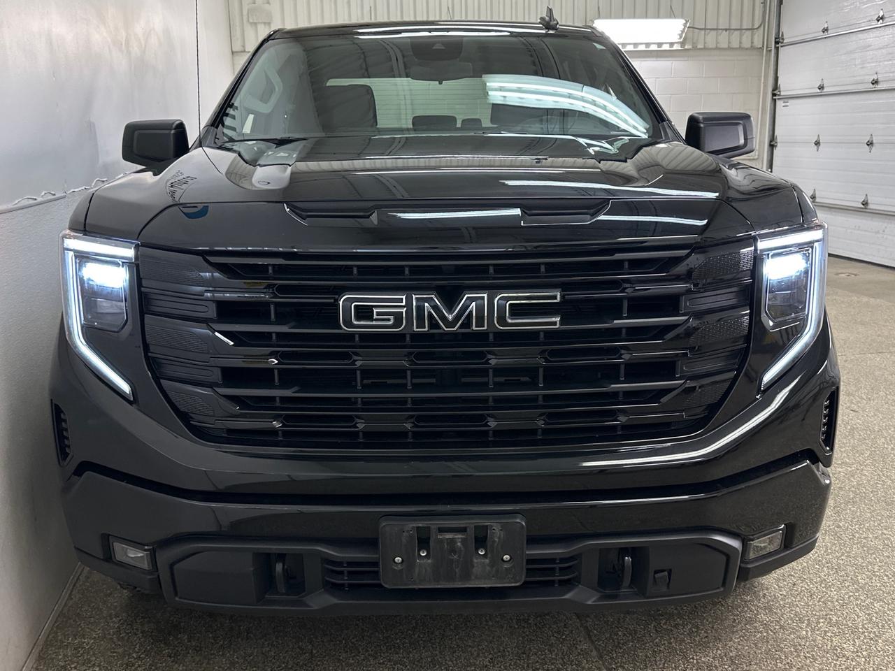 2024 GMC Sierra 1500 ELEVATION Photo