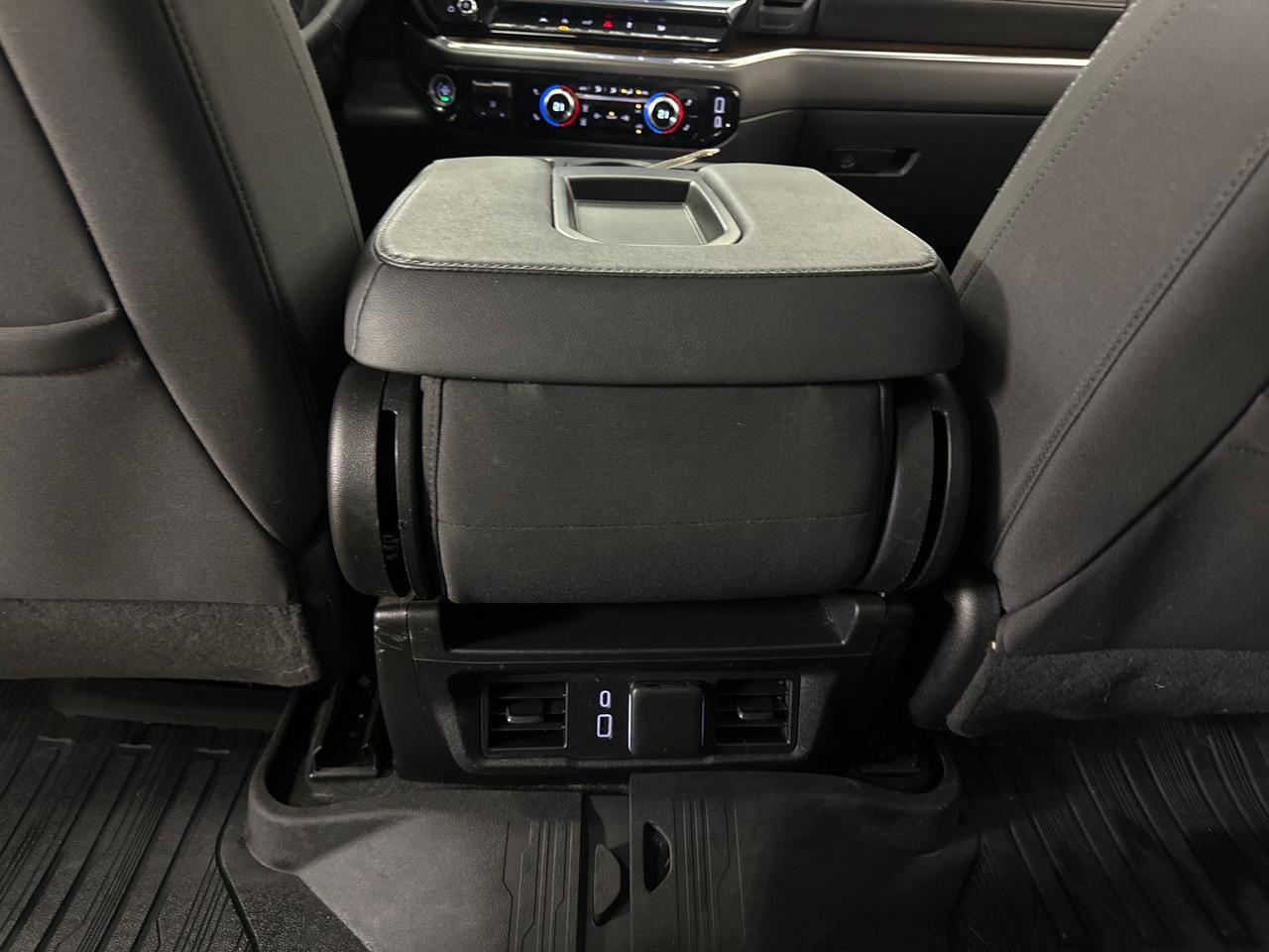 2024 GMC Sierra 1500 ELEVATION Photo