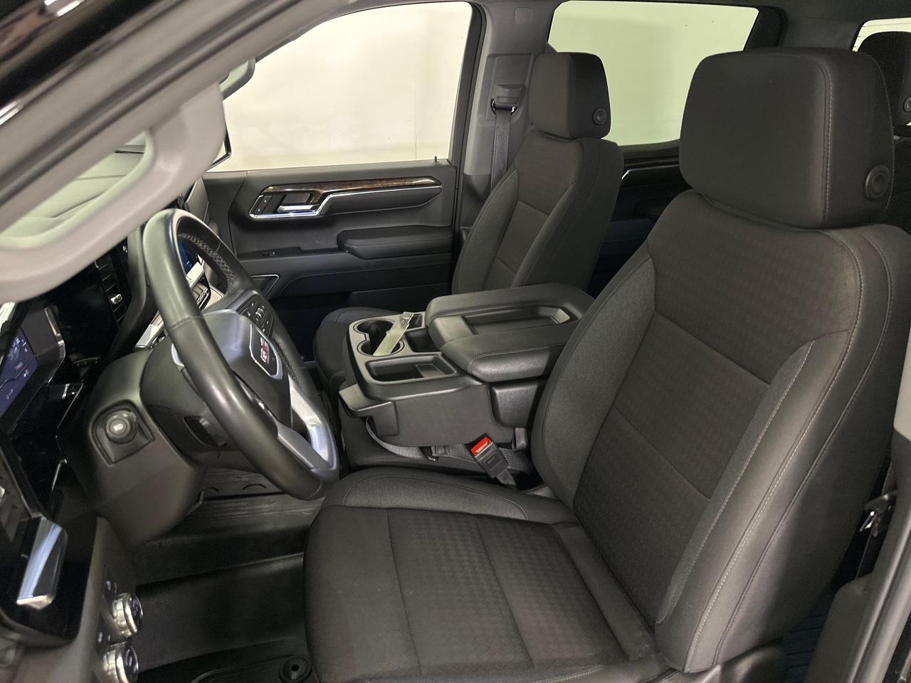 2024 GMC Sierra 1500 ELEVATION Photo