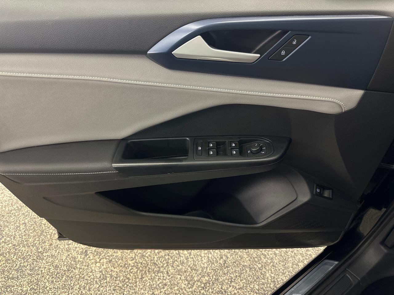 2024 Volkswagen Taos Comfortline Photo