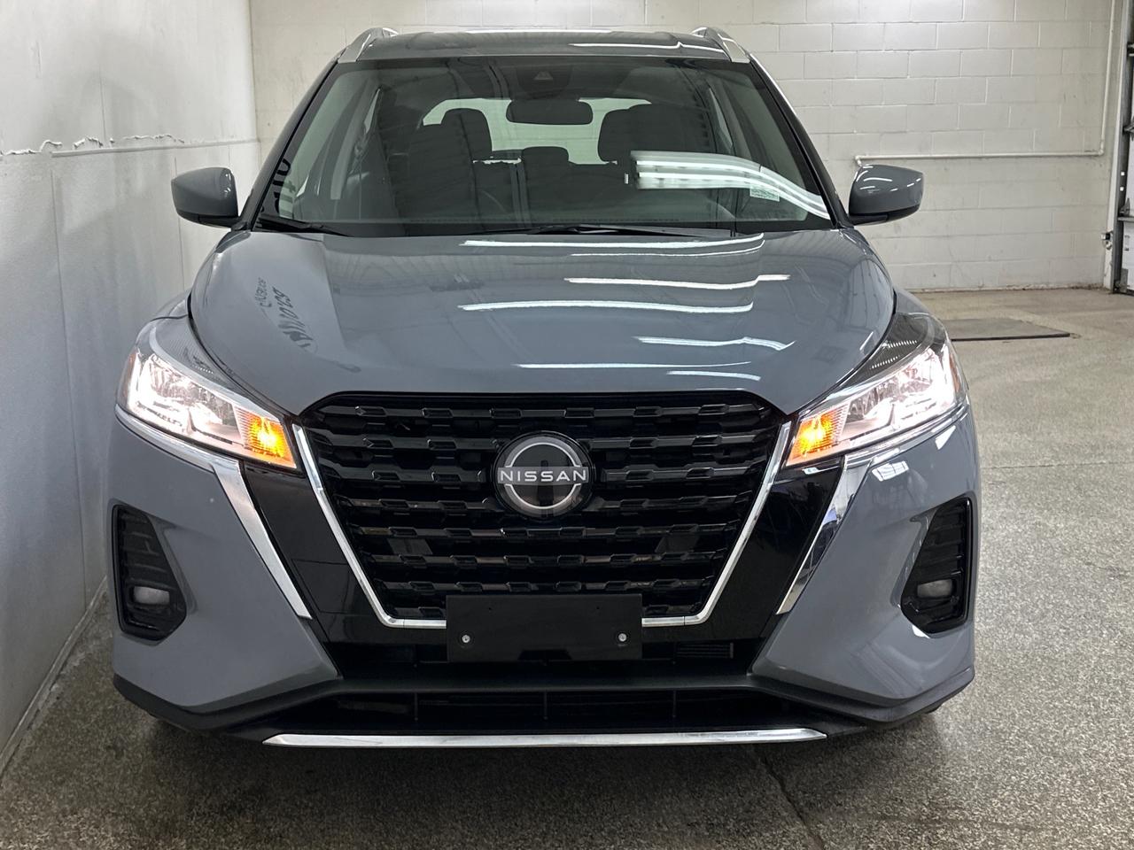 2025 Nissan Kicks Play SV 4dr Front-Wheel Drive Photo