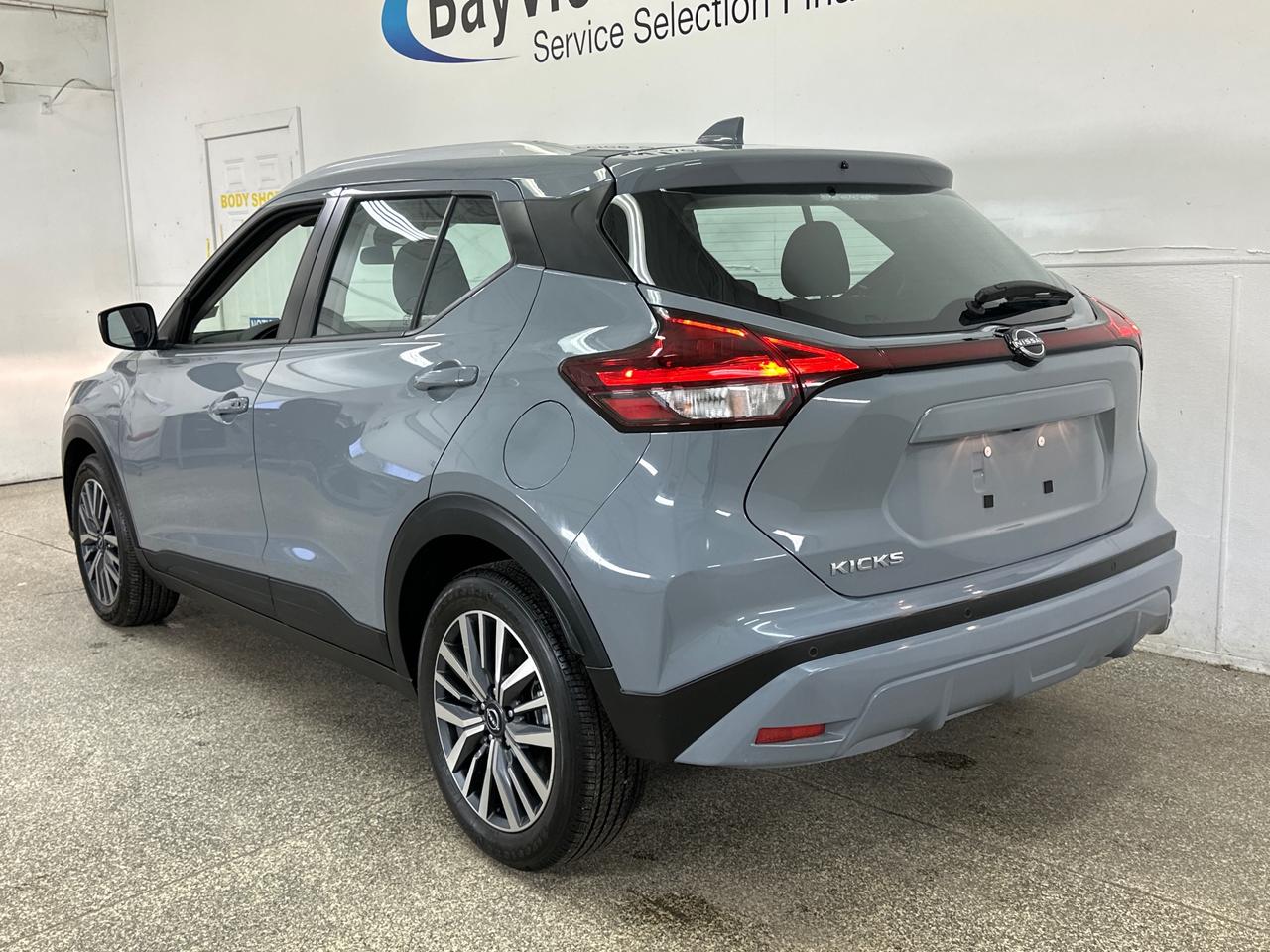 2025 Nissan Kicks Play SV 4dr Front-Wheel Drive Photo4